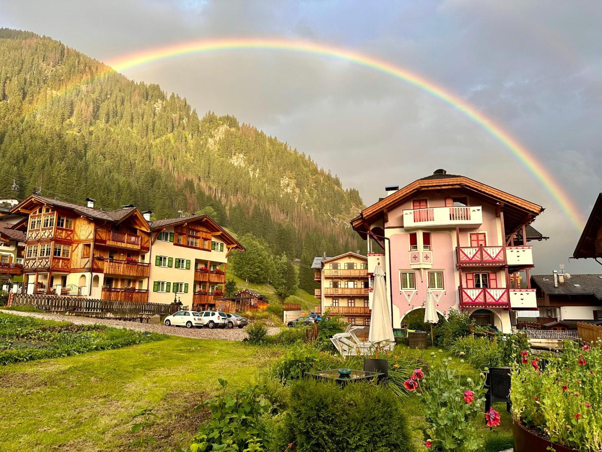 B&B Cesa Planber Mountain View Bike Friendly Canazei Εξωτερικό φωτογραφία